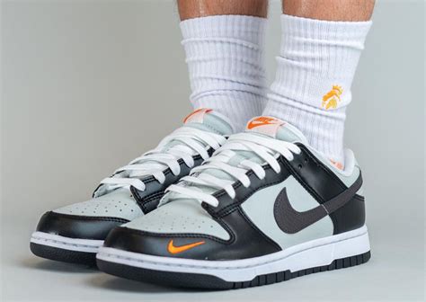 mini nike dunk|nike dunk mini swoosh.